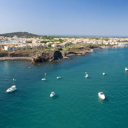 Lumineux Studio Avec Piscine, Vue Port A Agde Apartament *
