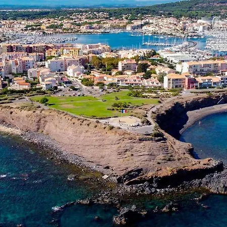 Lumineux Studio Avec Piscine, Vue Port A Agde Agde